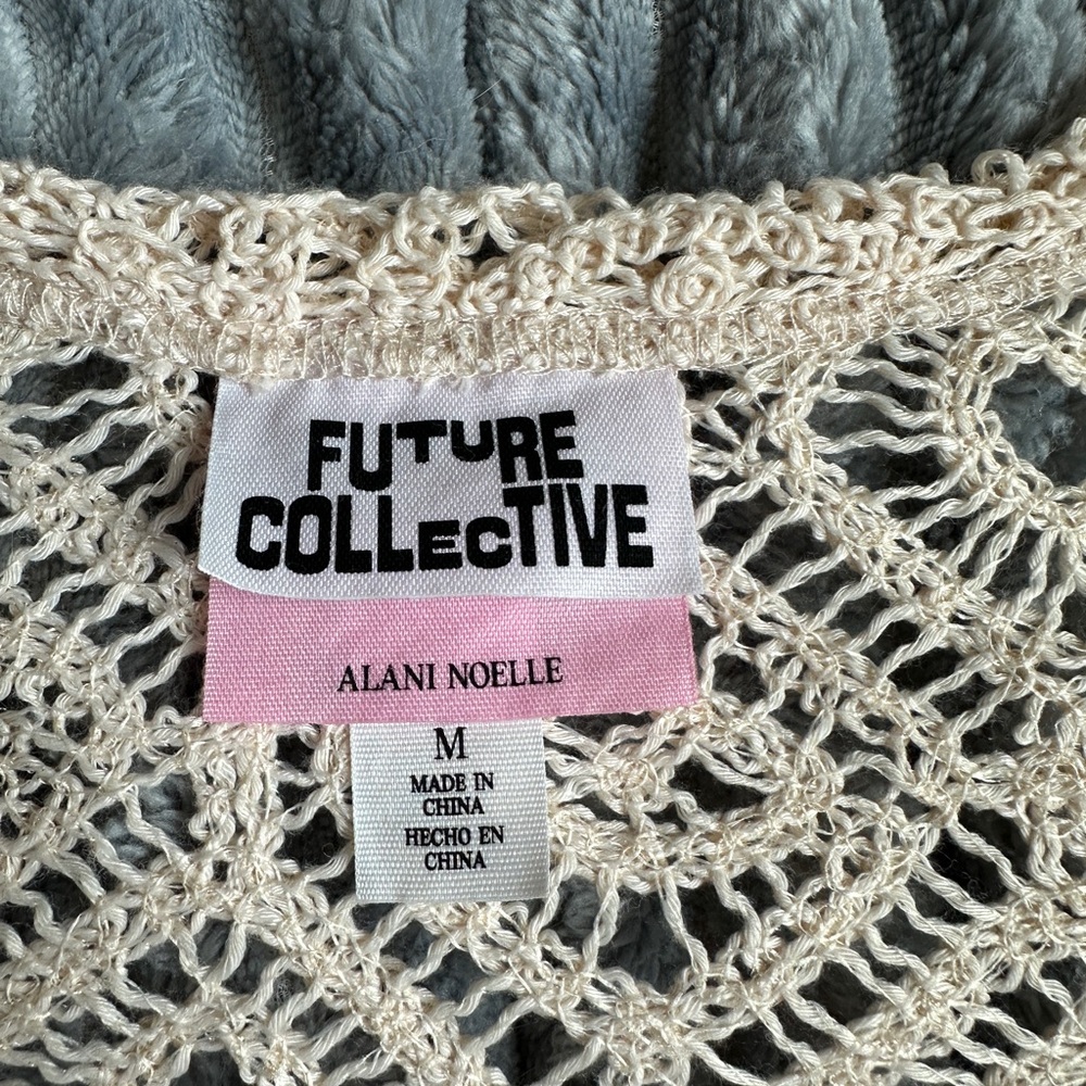 Future collective boho boxy cropped tie front crochet lace top - Picture 4 of 6